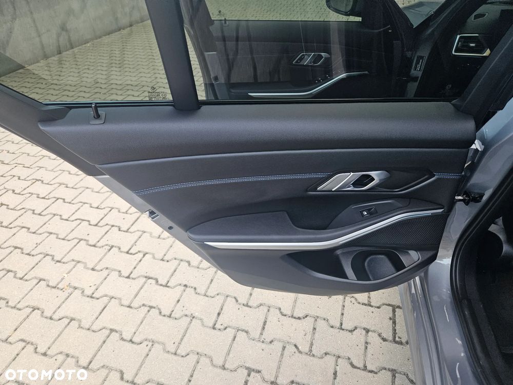 BMW Seria 3 - 11