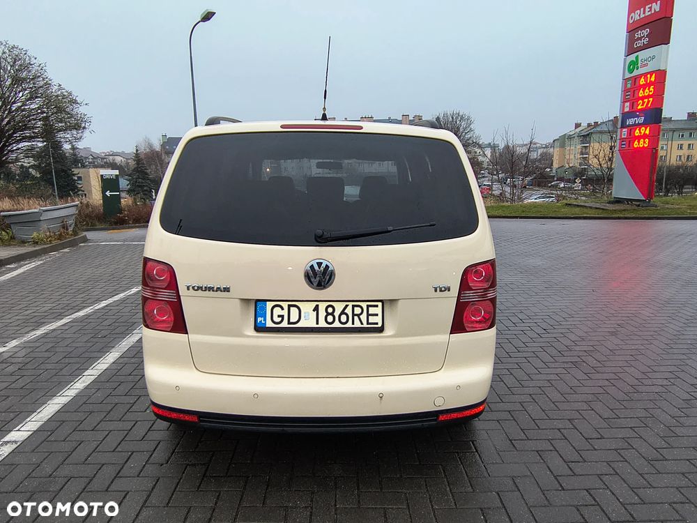 Volkswagen Touran 1.9 TDI DPF DSG Freestyle - 8