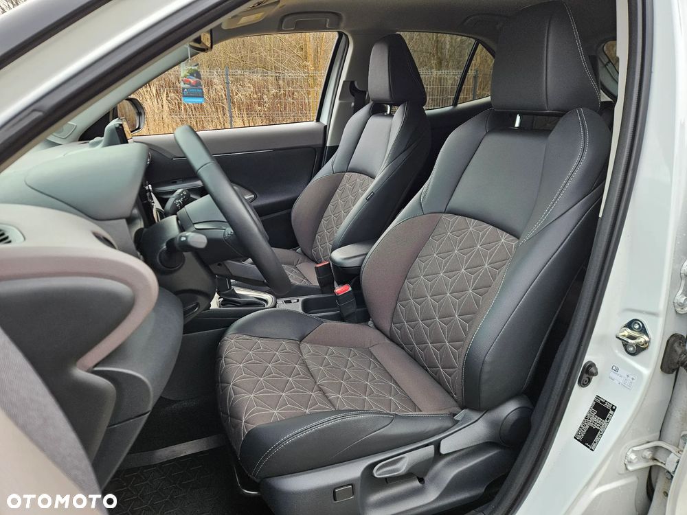 Toyota Yaris Cross Hybrid 1.5 Executive - 8