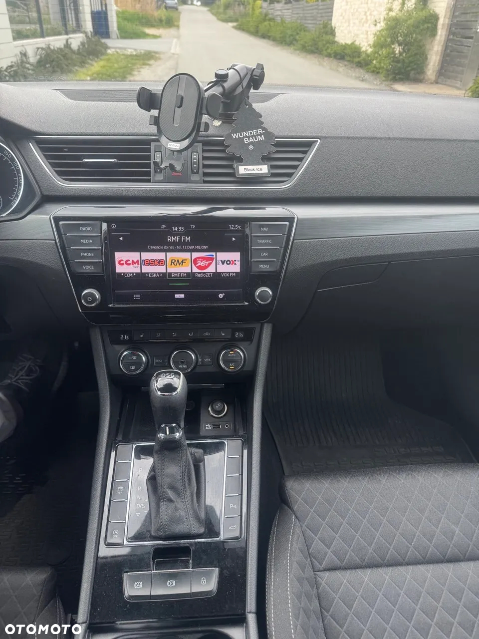 Skoda Superb 2.0 TDI Style DSG - 6