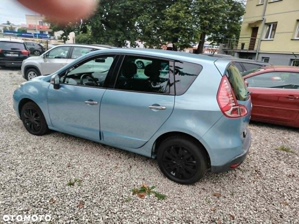 Renault Scenic 1.6 16V 110 Dynamique - 2