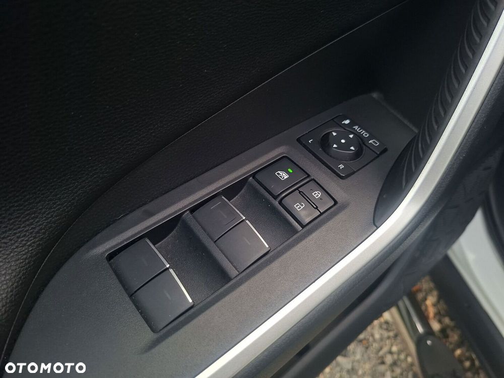 Toyota RAV4 - 22