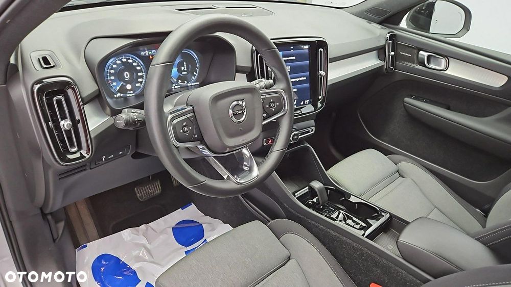 Volvo XC 40 - 9