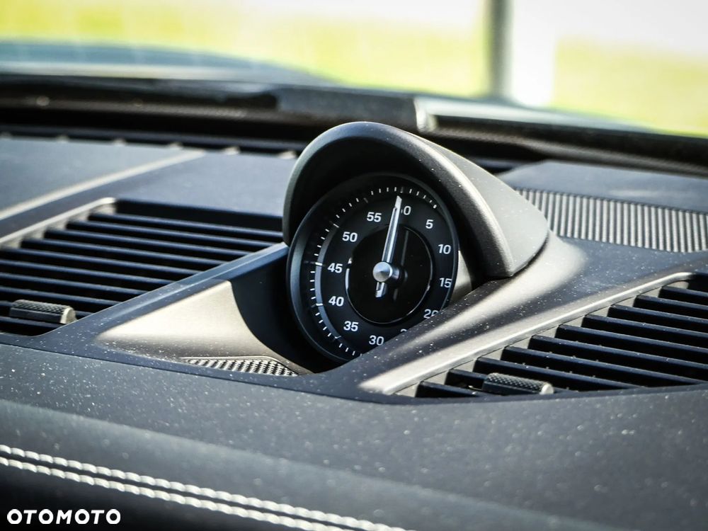 Porsche 911 Carrera S - 14