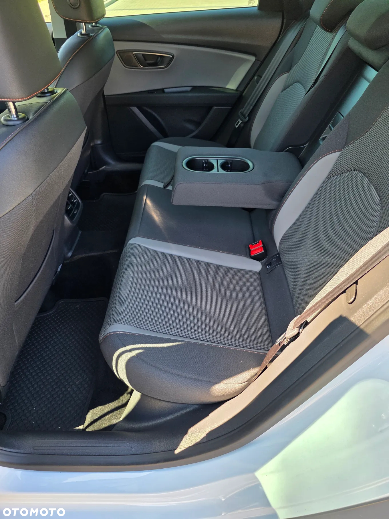 Kia Ceed 1.6 GDI DCT Platinum Edition - 16