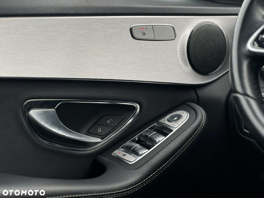 Mercedes-Benz Klasa C 220 d 9G-TRONIC - 30