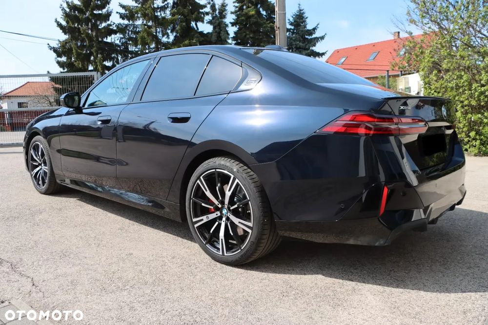 BMW Seria 5 540d xDrive mHEV M Sport - 12