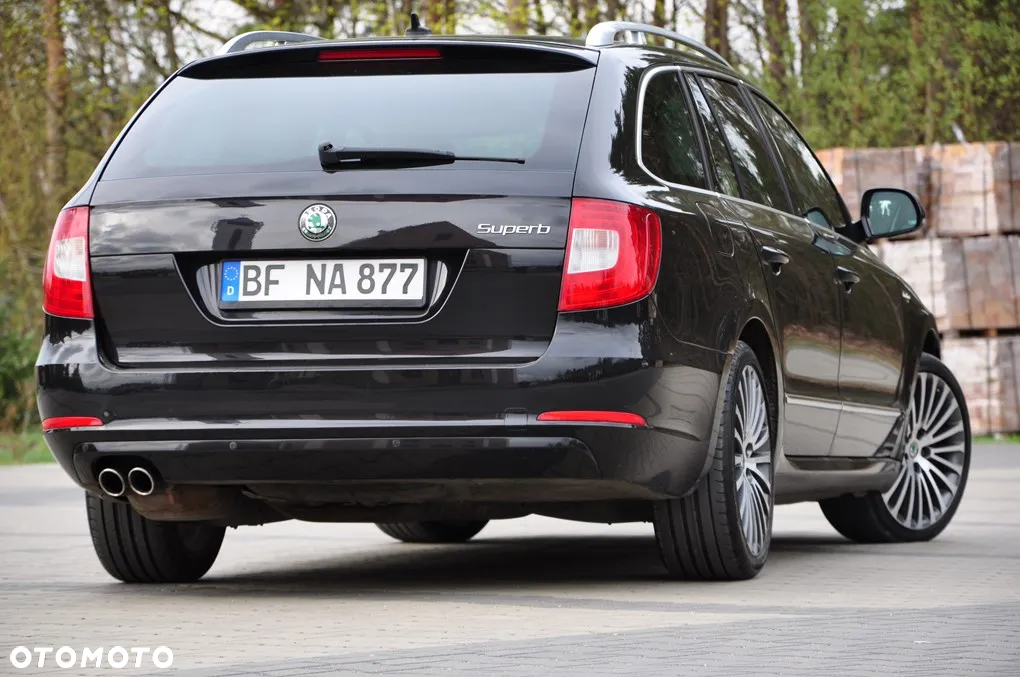 Skoda Superb 2.0 TDI L&K DSG - 12