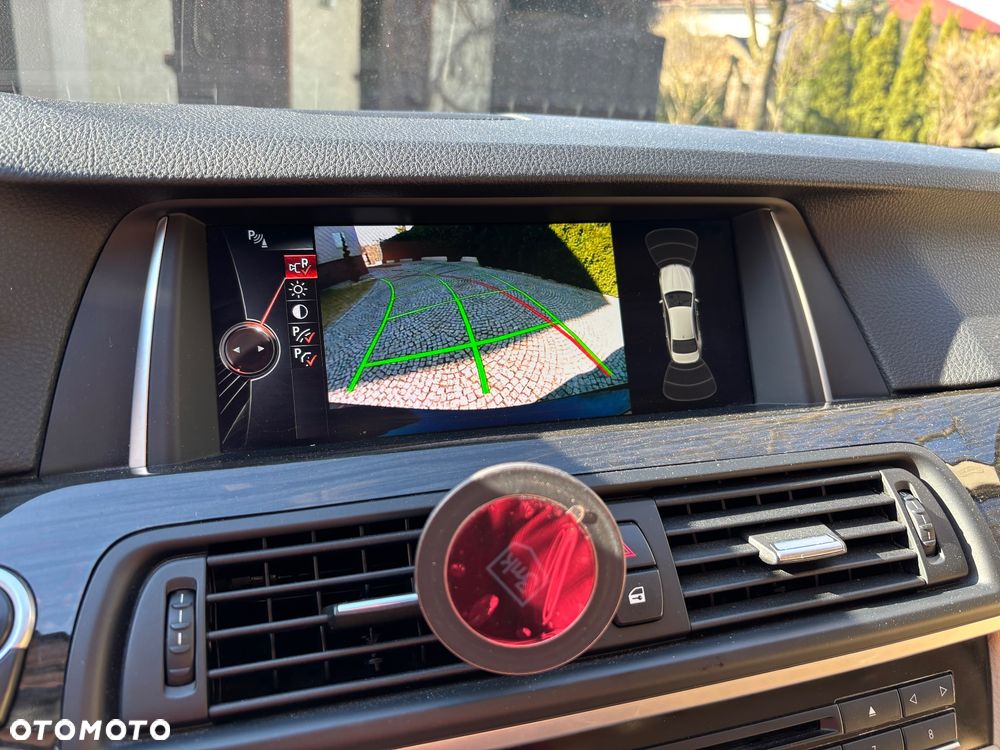 BMW Seria 5 535i xDrive Sport-Aut Luxury Line - 21