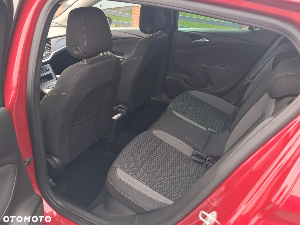 Opel Astra 1.5 D Start/Stop Business Edition - 9