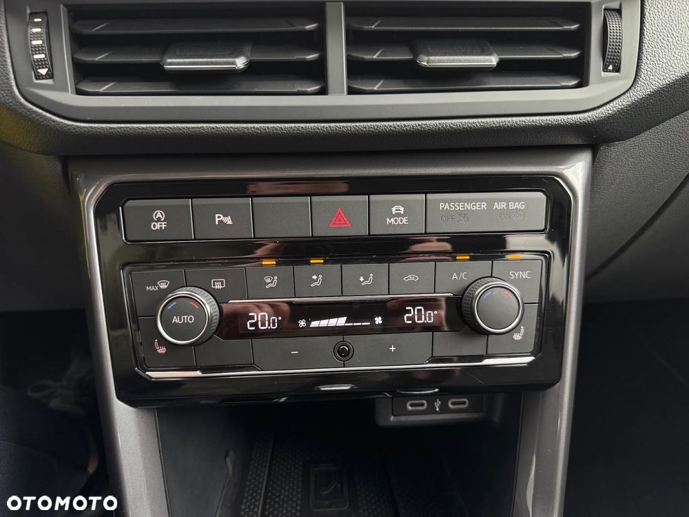 Volkswagen T-Cross - 26