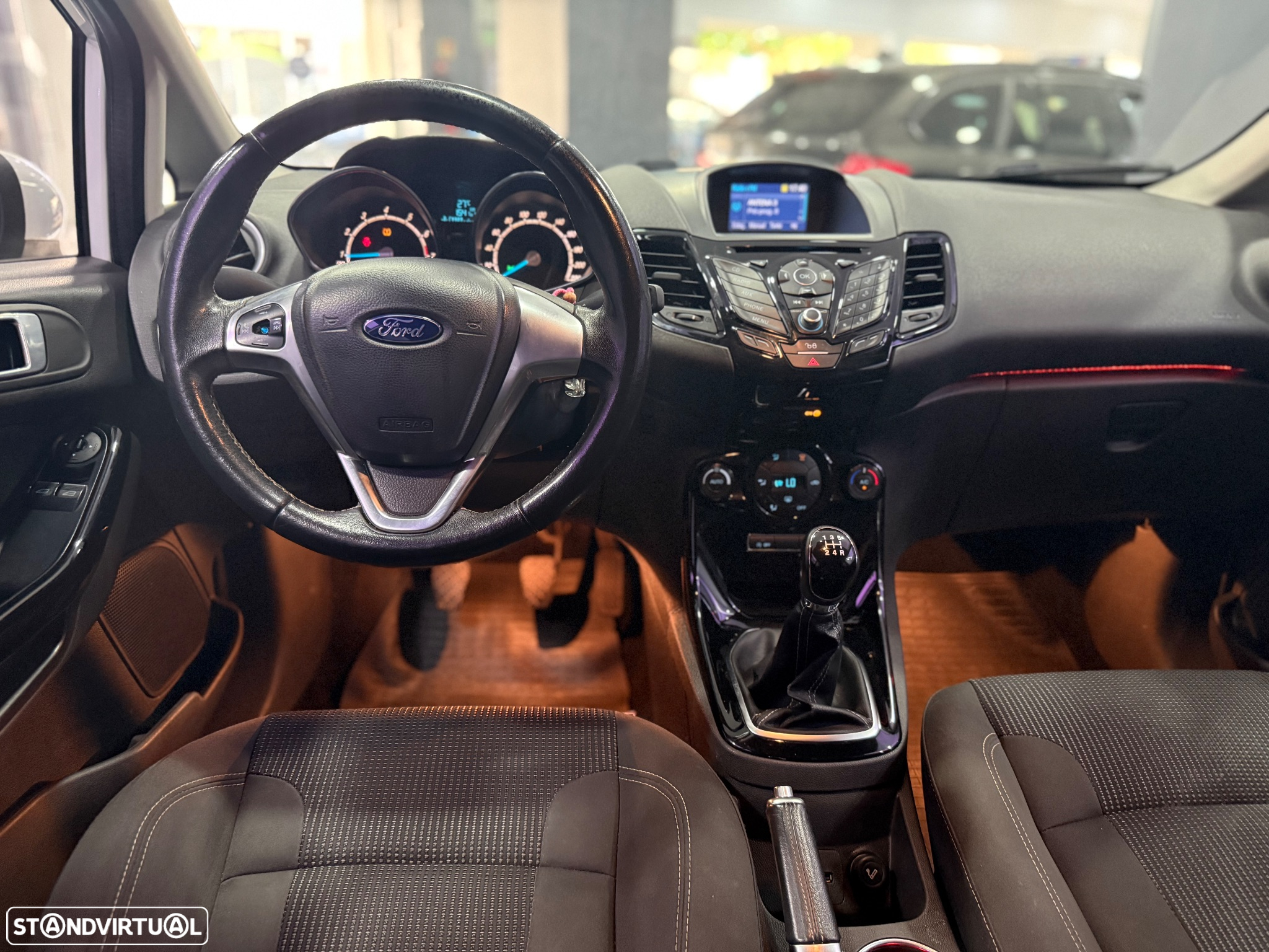 Ford Fiesta 1.0 Ti-VCT Titanium - 25