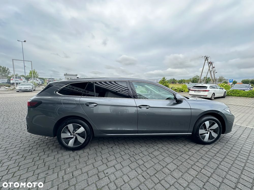 Volkswagen Passat 1.5 TSI EVO Elegance DSG - 6