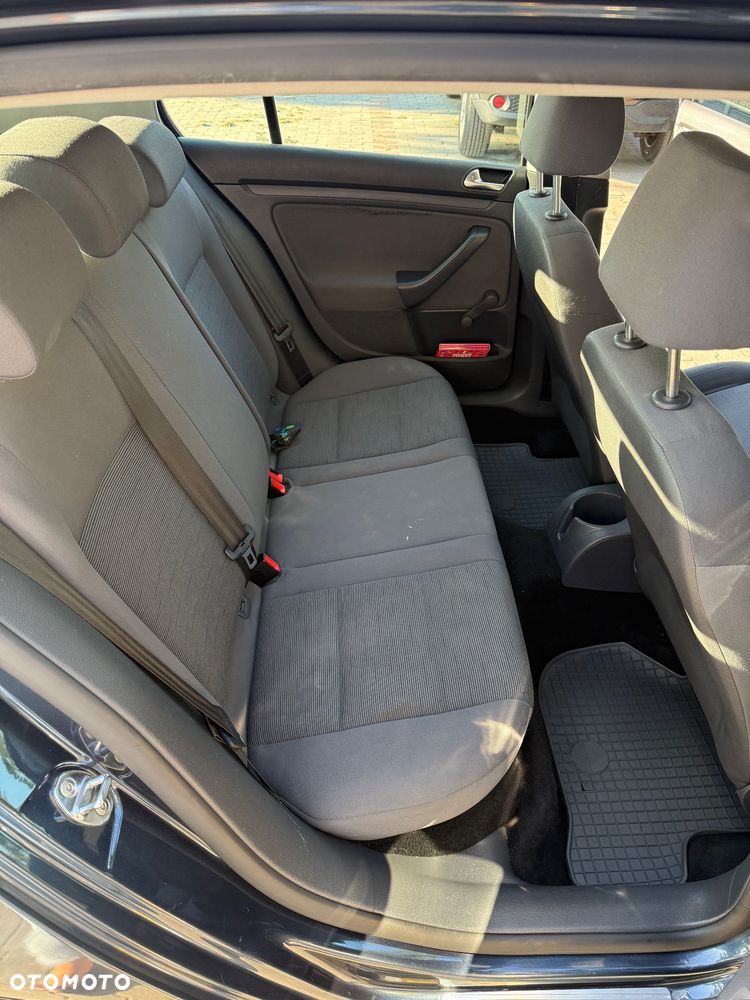Volkswagen Golf 1.9 TDI Trendline - 6