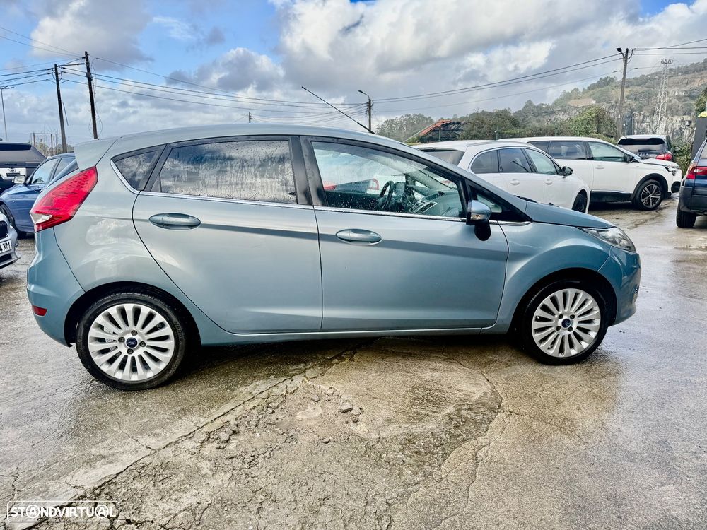 Ford Fiesta 1.6 TDCI Titanium - 43