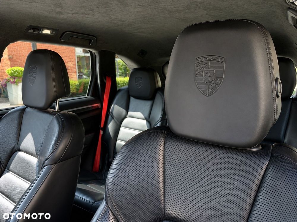 Porsche Cayenne - 7