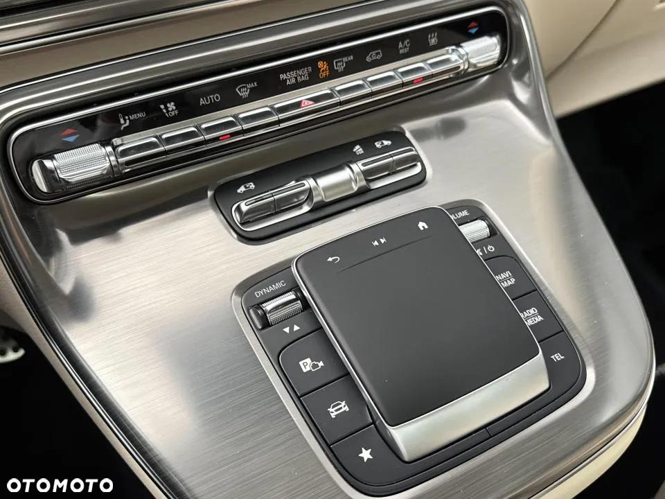 Mercedes-Benz Klasa V 300 d 4-Matic 9G-Tronic Exclusive (d³ugi) - 21