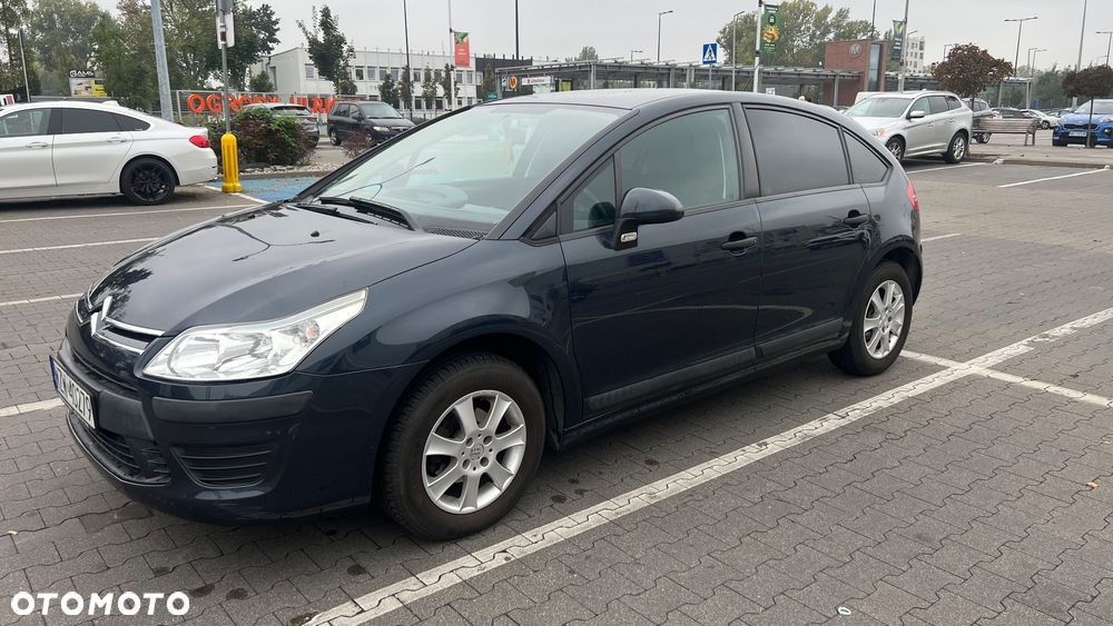 Citroën C4 1.4 16V Equilibre - 10