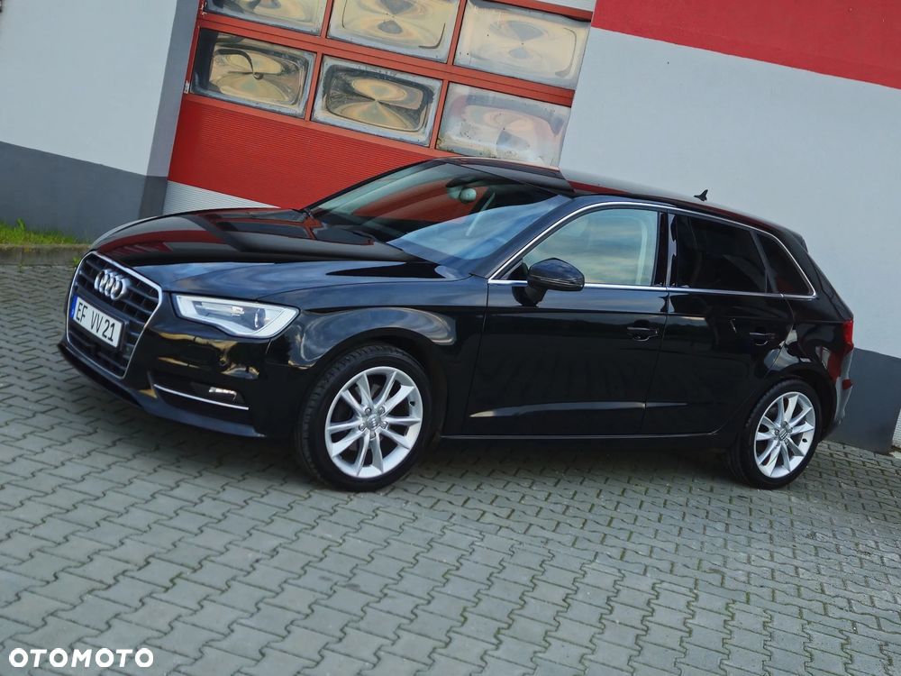 Audi A3 Sportback 1.4 TFSI CoD ultra Attraction - 2