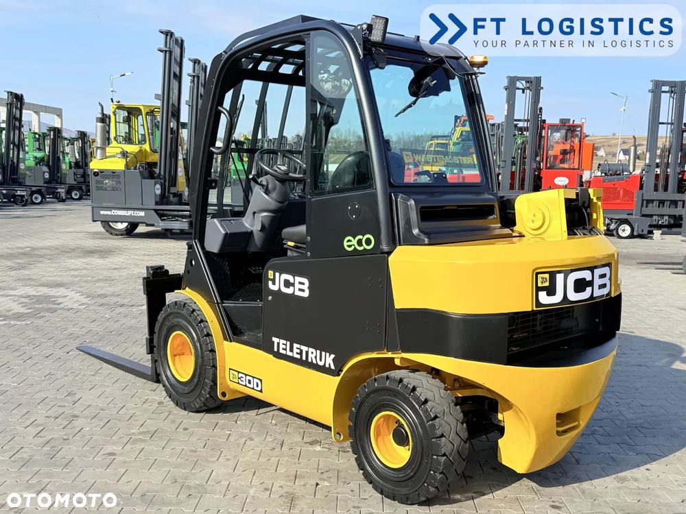 JCB WÓZEK TELESKOPOWY JCB TLT30D / KABINA / 2018 ROK / PRZESUW BOCZNY / NOWE OPONY - 11