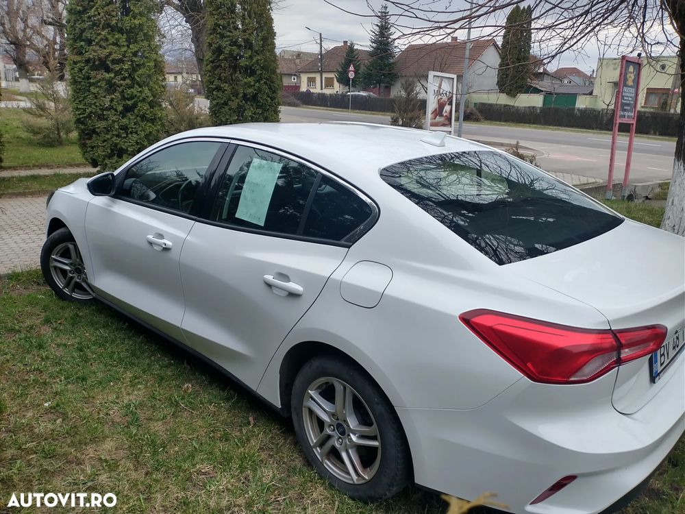 Ford Focus 1.0 EcoBoost Trend - 1