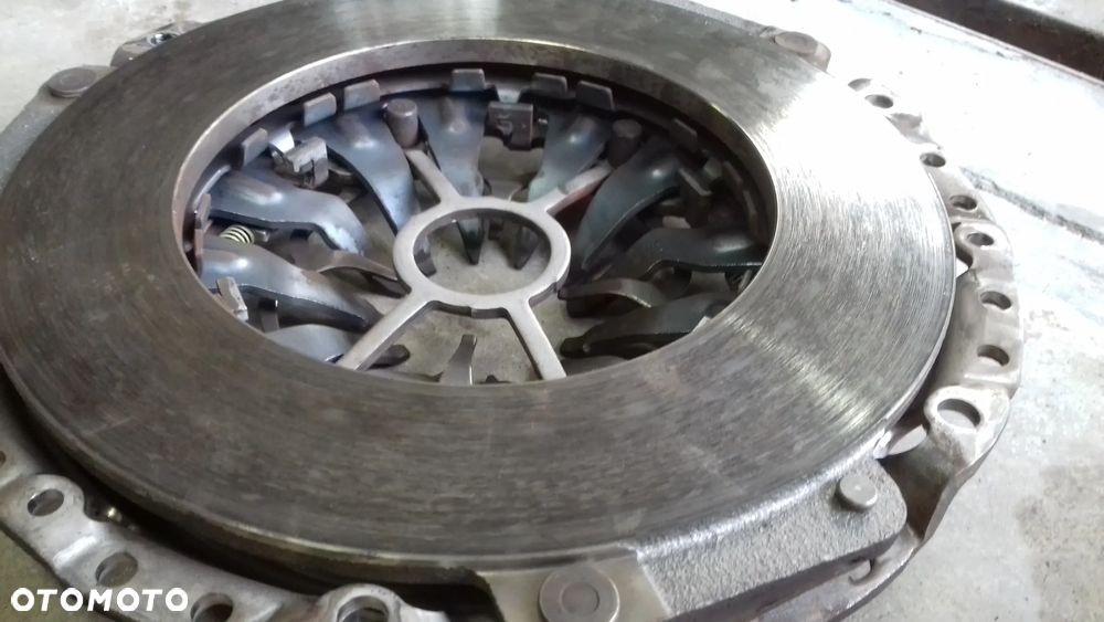 sprzęgło koło dwumasowe A6 C6 2.7 TDI - 5