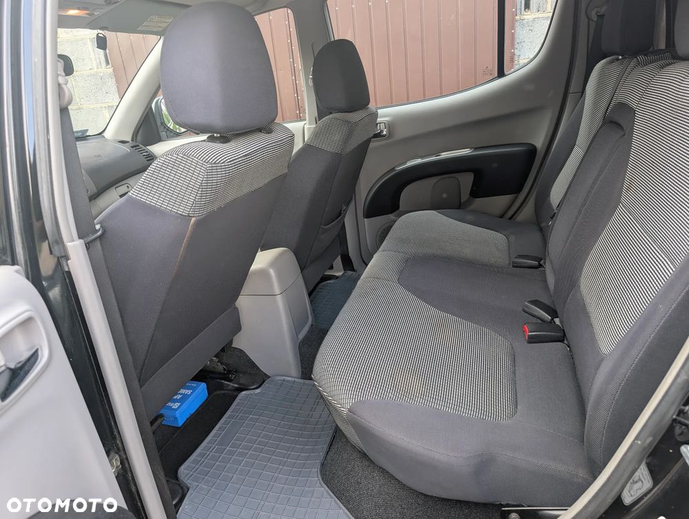 Mitsubishi L200 - 7
