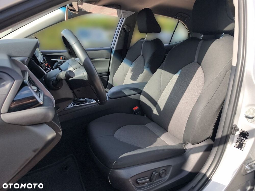 Toyota Camry 2.5 Hybrid Comfort CVT - 17
