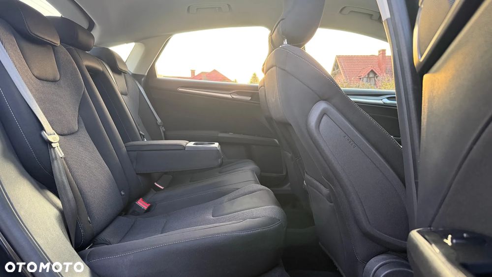 Ford Mondeo 2.0 TDCi Start-Stopp PowerShift-Aut Titanium - 31