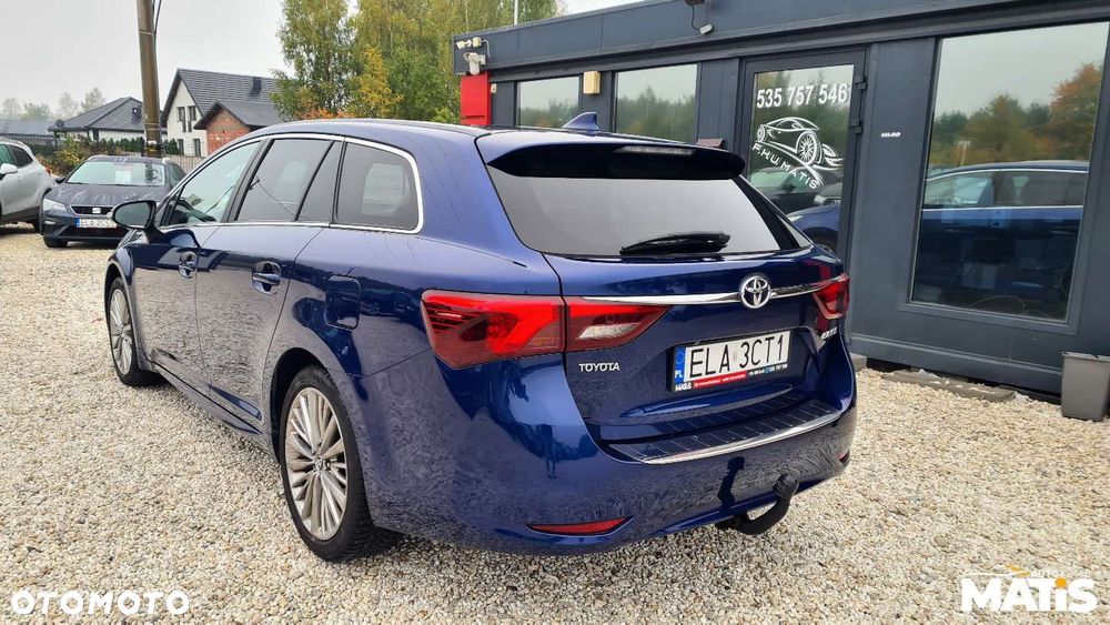 Toyota Avensis - 31