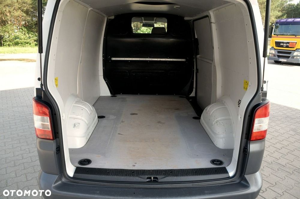 Volkswagen Transporter - 10