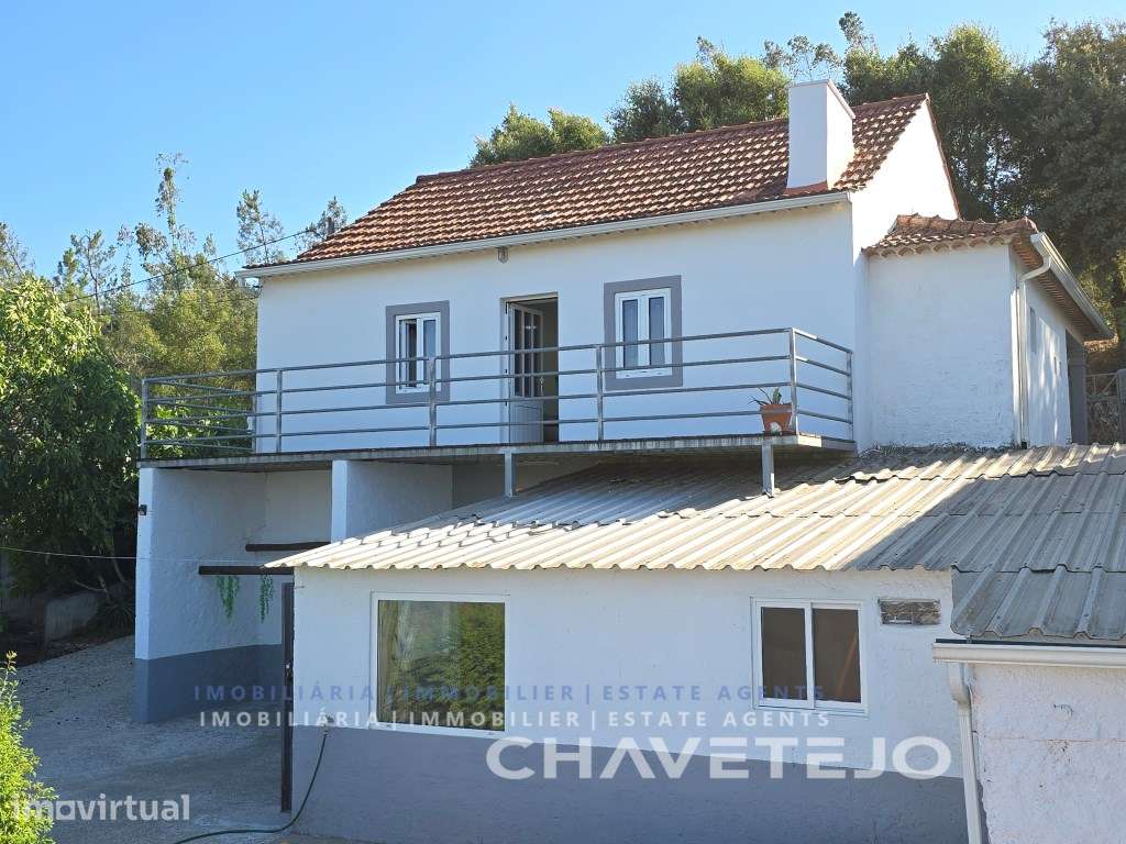 Encantadora Moradia t 3 com terraço e Jardim em aldeia próxima de T... - Grande imagem: 2/60