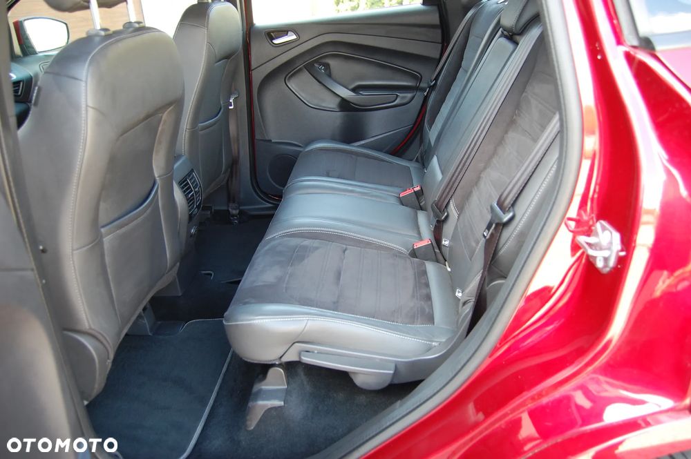 Ford Kuga 2.0 TDCi 4x4 ST-Line - 18