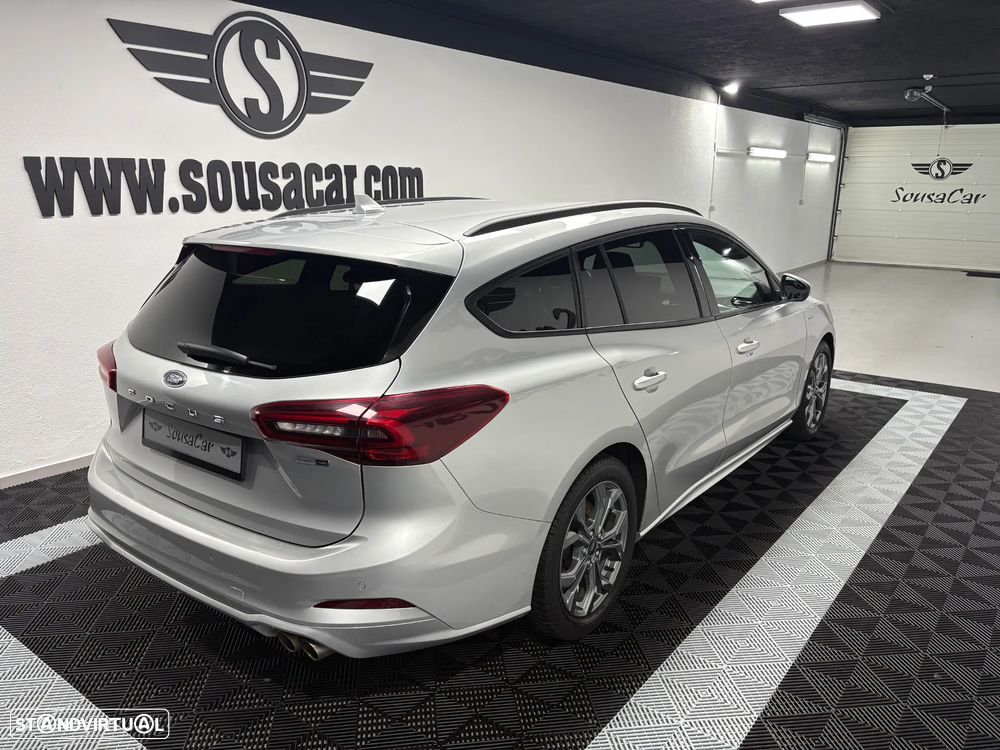 Ford Focus SW 1.0 EcoBoost S&S ST-LINE DESIGN - 4