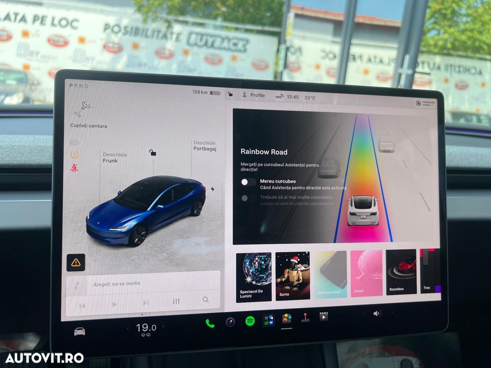 Tesla Model 3 - 38