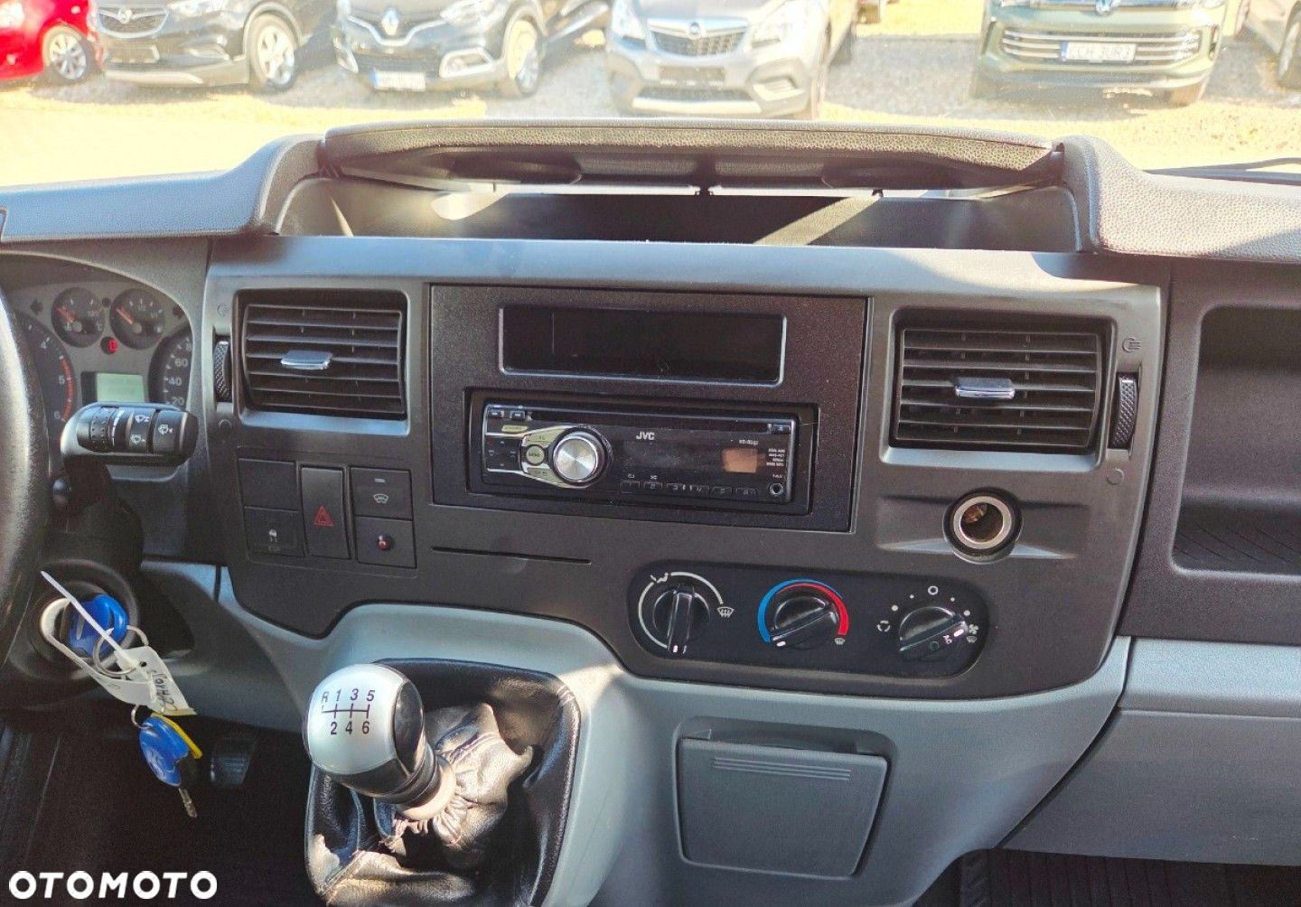 Ford Transit - 8
