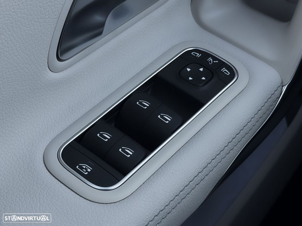 Mercedes-Benz CLA 250 e Progressive - 18