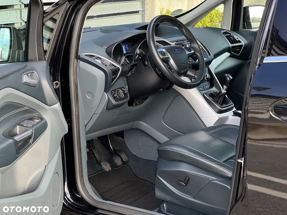 Ford Grand C-MAX - 9