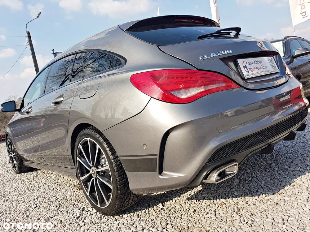 Mercedes-Benz CLA 200 7G-DCT AMG Line - 34