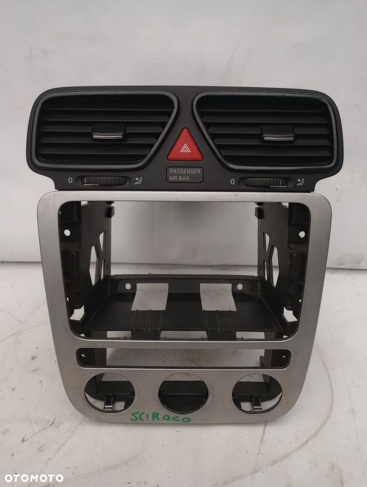VW Scirocco Panel Klimatyzacji Obudowa Radia Przycisk Awaryjny - 1