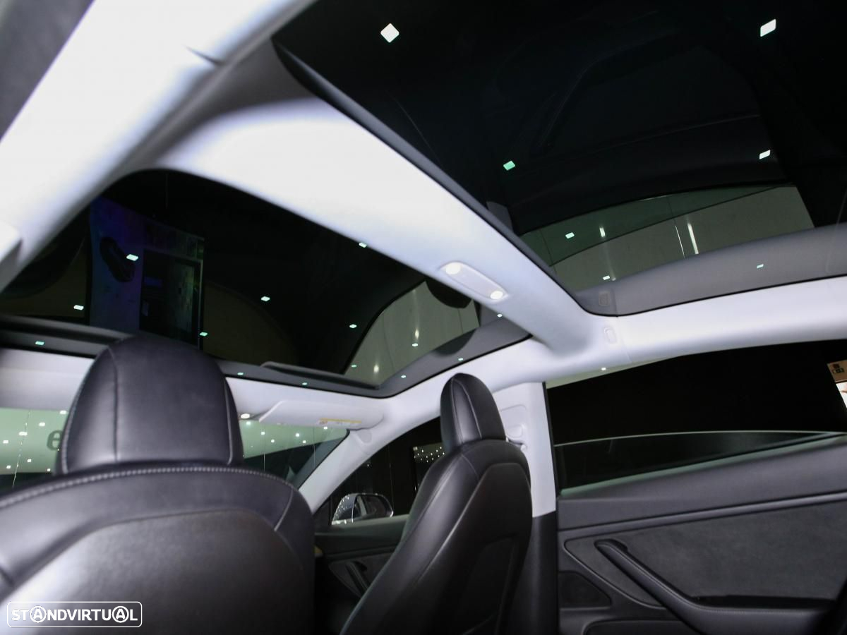 Tesla Model 3 Performance Dual Motor AWD - 12