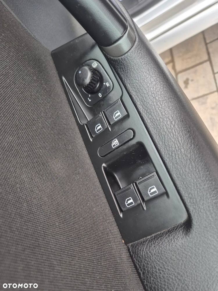 Volkswagen Passat 2.0 Blue TDI SCR Exclusive - 22