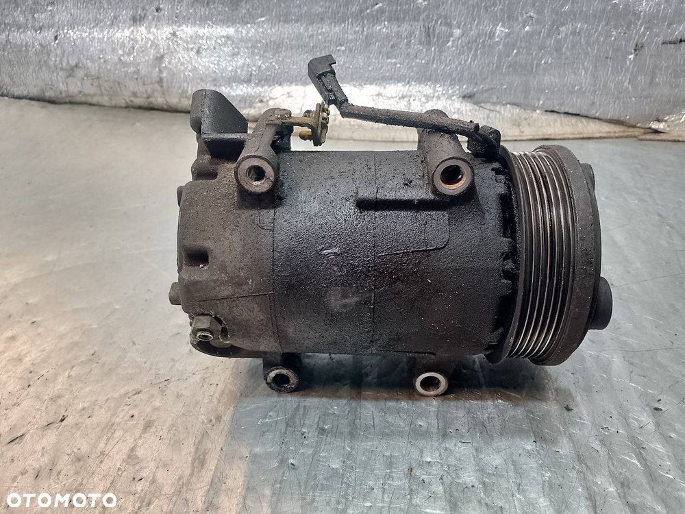 POMPA, SPRĘŻARKA KLIMATYZACJI FORD FOCUS II 3M5H19D629 1.6 TDCI - 4
