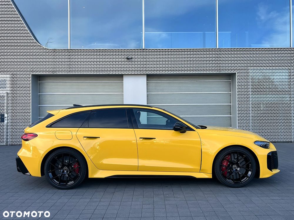 Audi RS5 Avant - 2