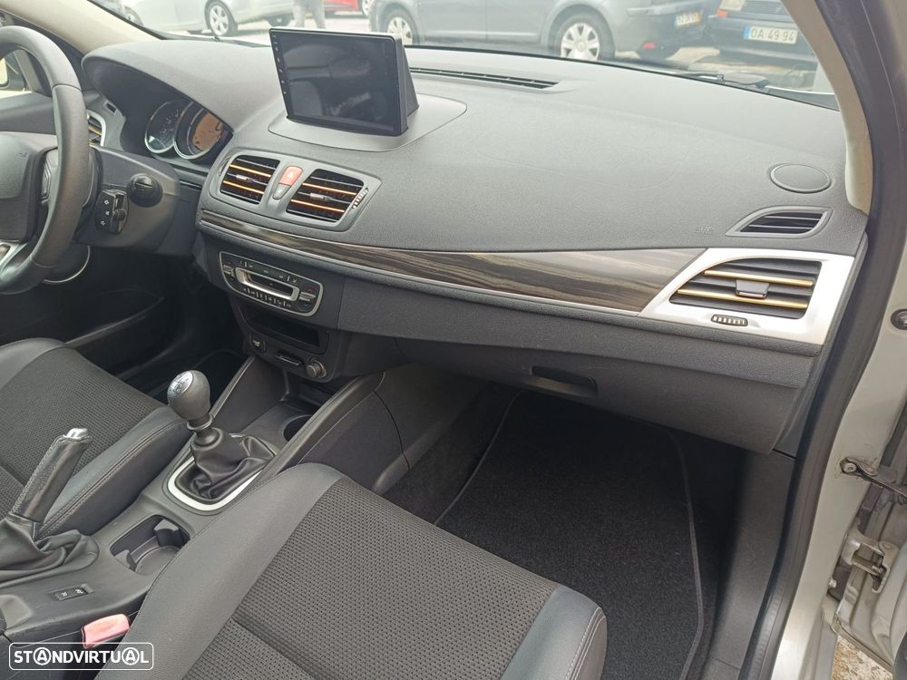 Renault Mégane Break 1.5 dCi Dynamique S - 9