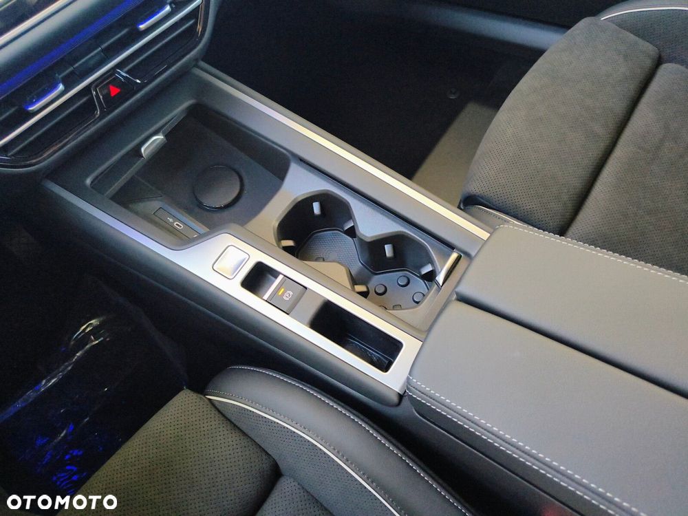 Volkswagen Passat - 27