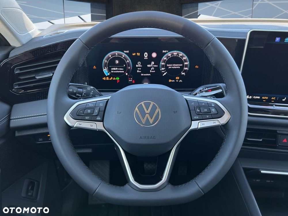 Volkswagen Tiguan - 15