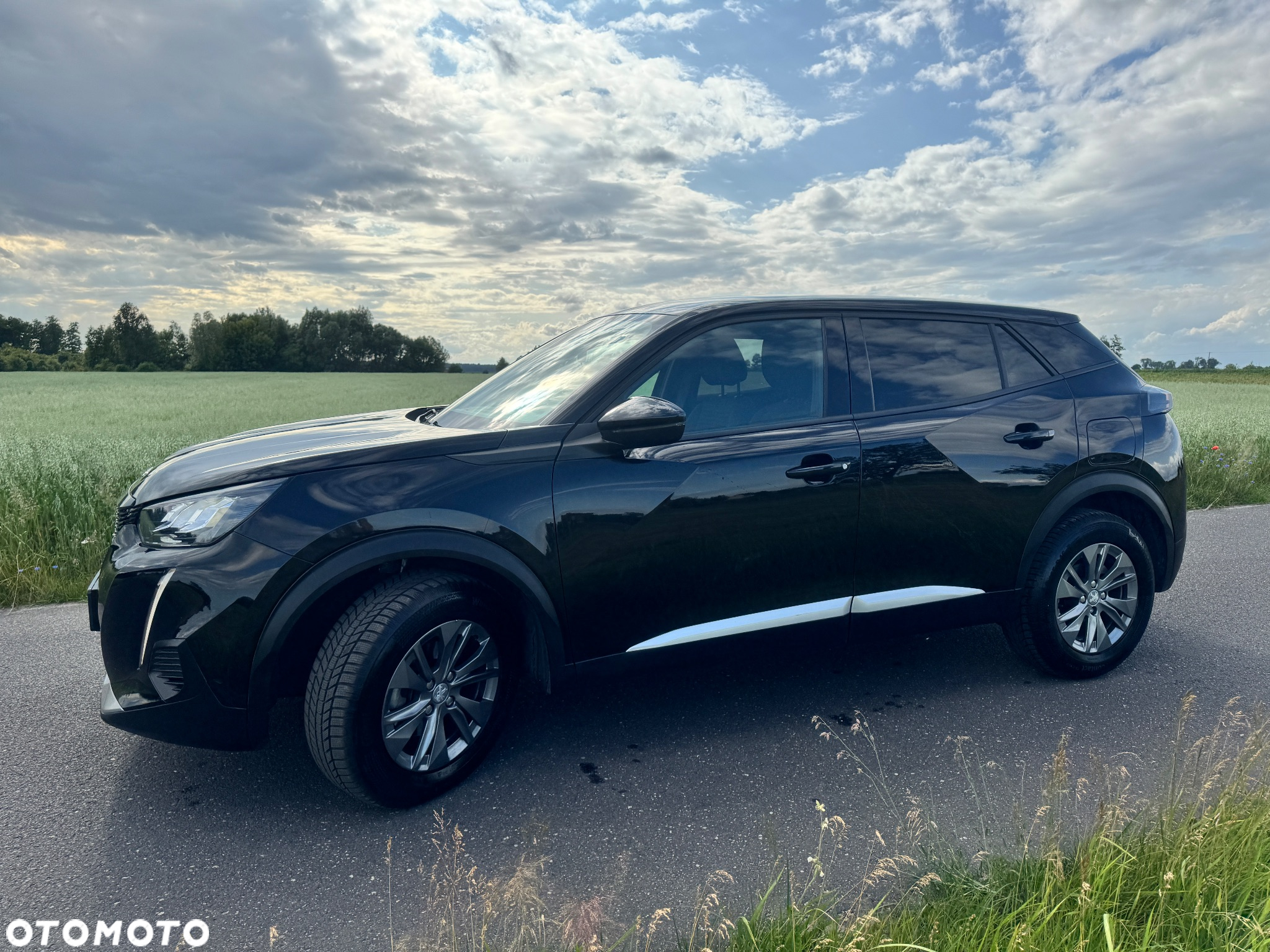 Peugeot 2008 1.2 PureTech Allure S&S - 9