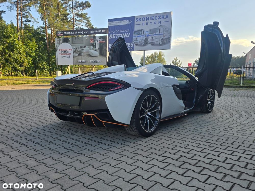 McLaren 570S Spider - 6