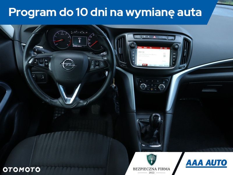 Opel Zafira - 9